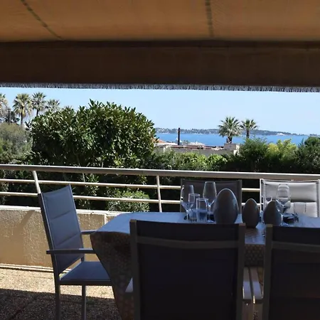 Sea View In Golfe-juan Near Cannes Appartement Vallauris